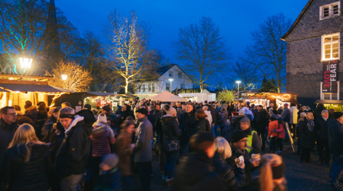 Aussteller*innen für den Weihnachtsmarkt “Bürger für Bürger” gesucht!